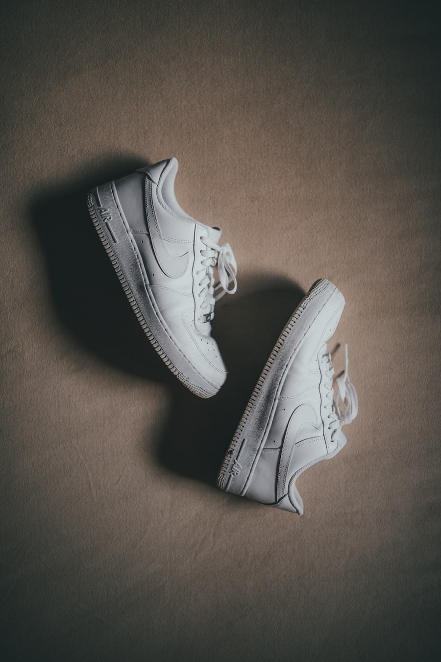 White Nike low-top trainers photo checked for shoe angle
